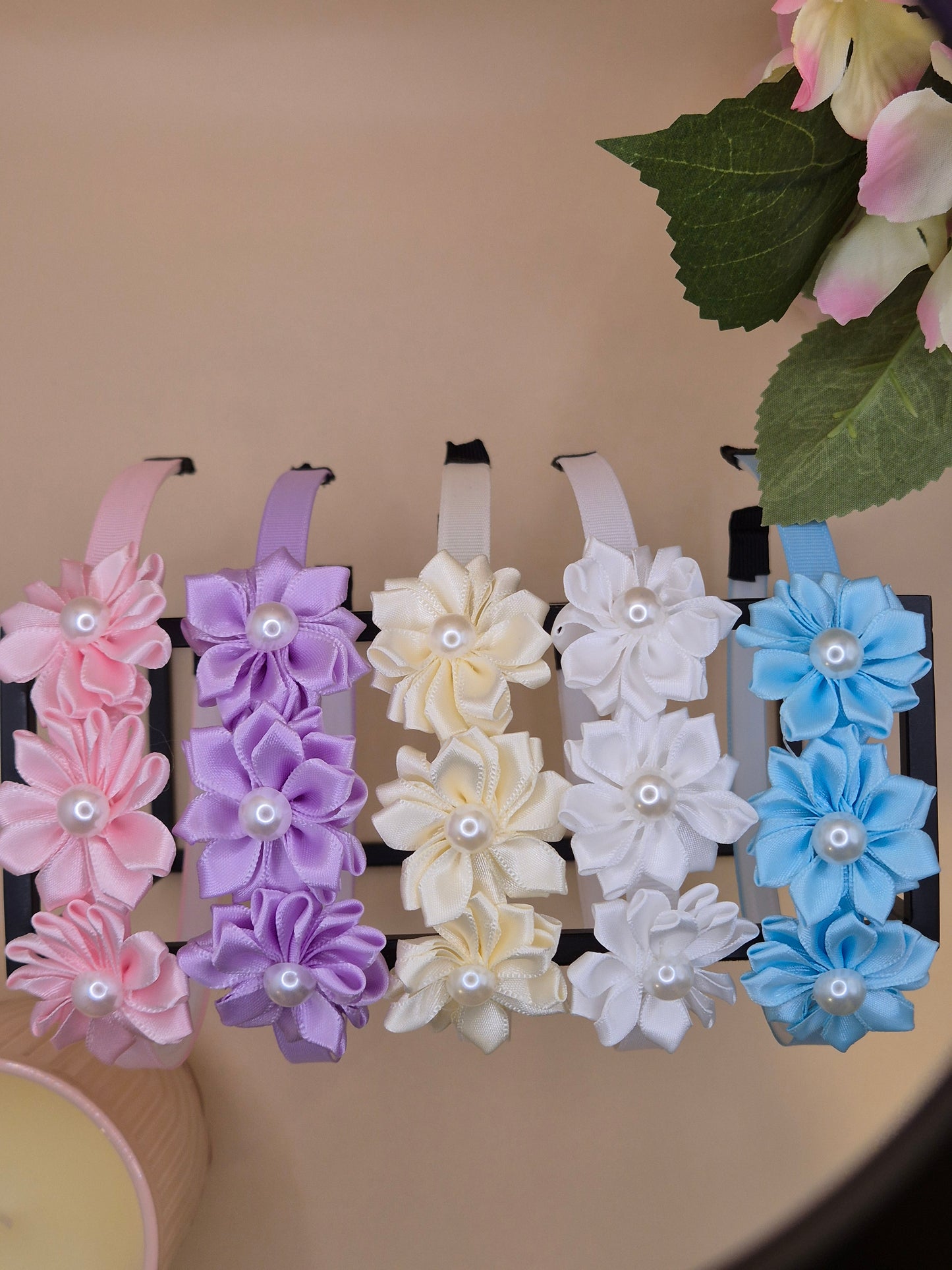 Haarreif mit 3 Blumen mit Perlen
