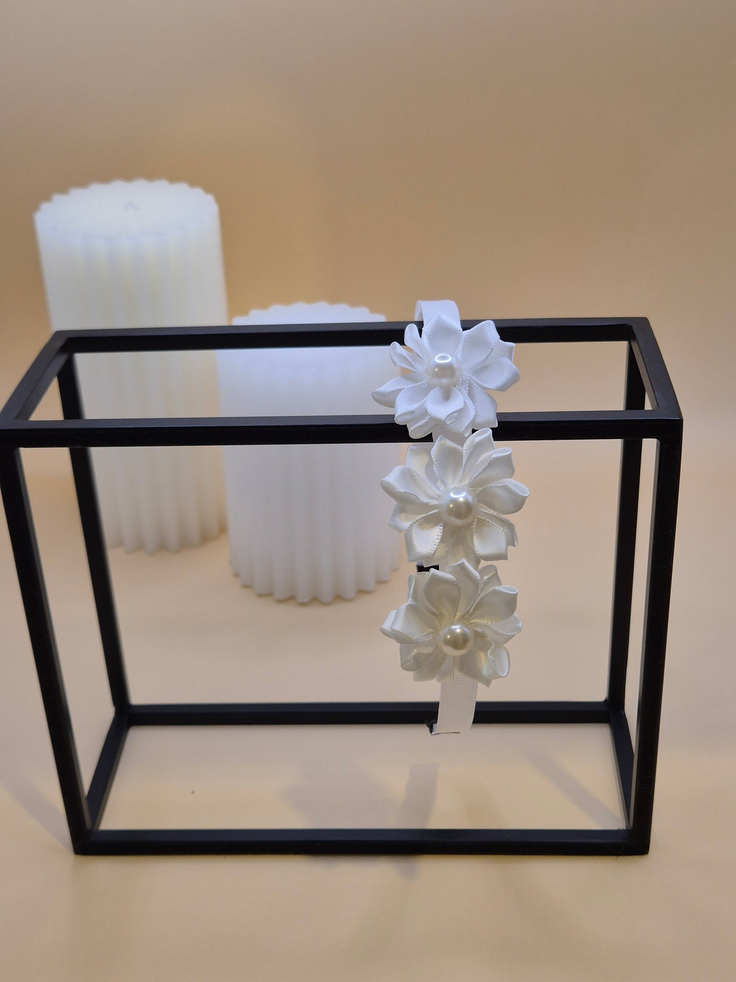Haarreif mit 3 Blumen mit Perlen