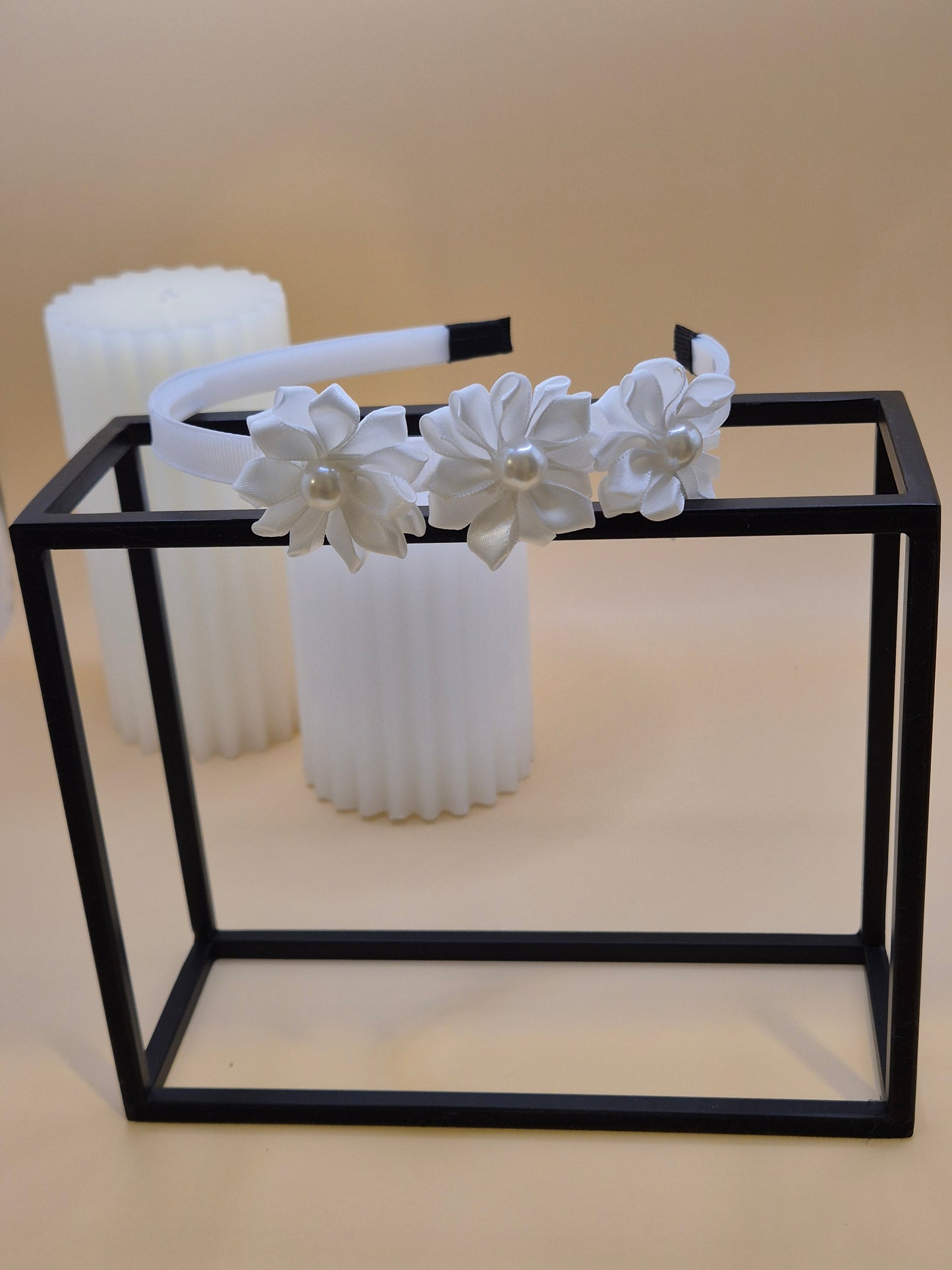 Haarreif mit 3 Blumen mit Perlen