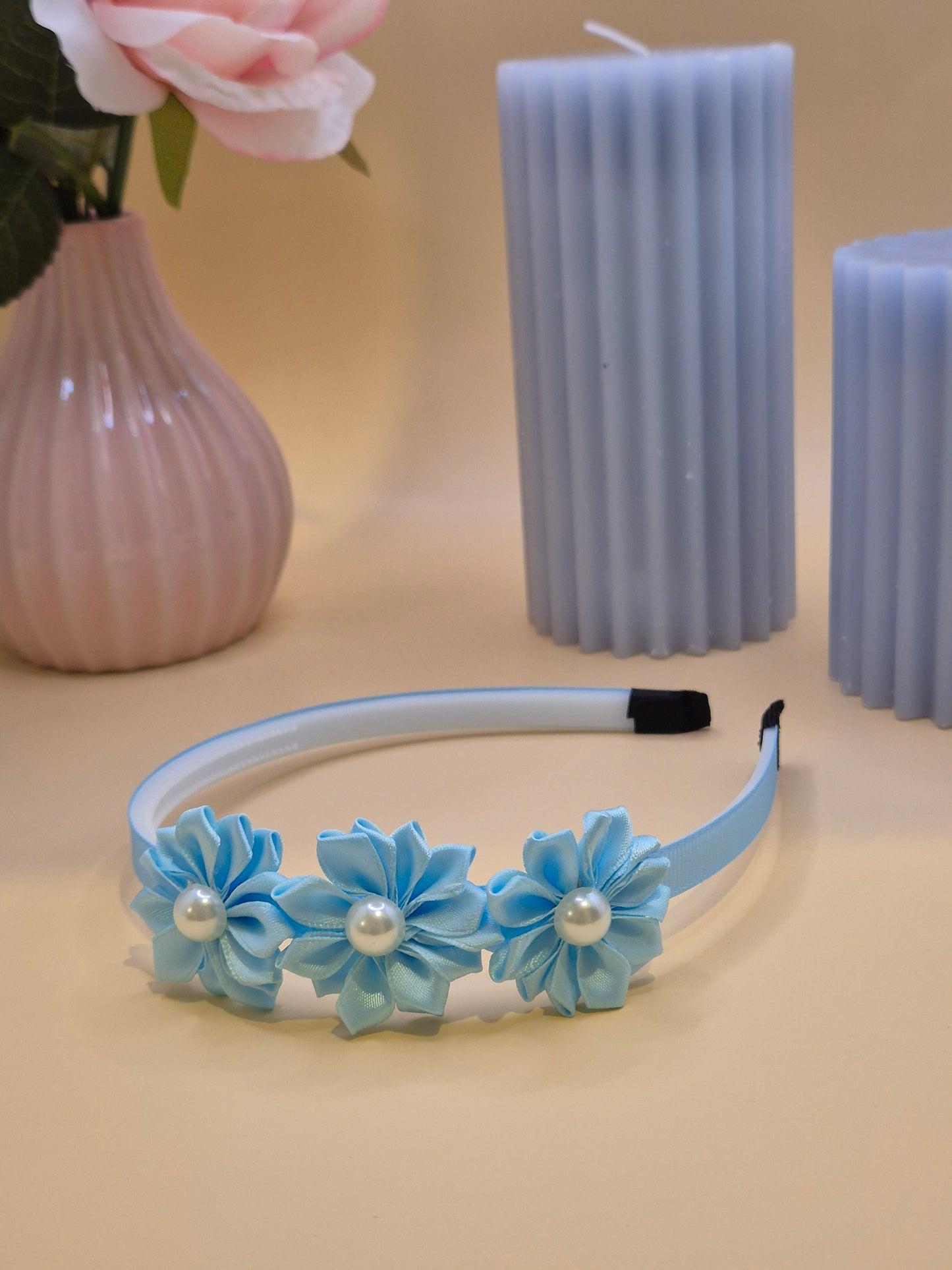 Haarreif mit 3 Blumen mit Perlen