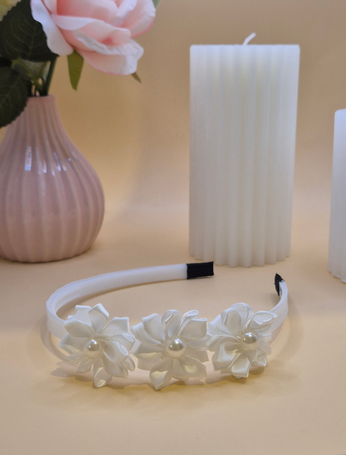 Haarreif mit 3 Blumen mit Perlen