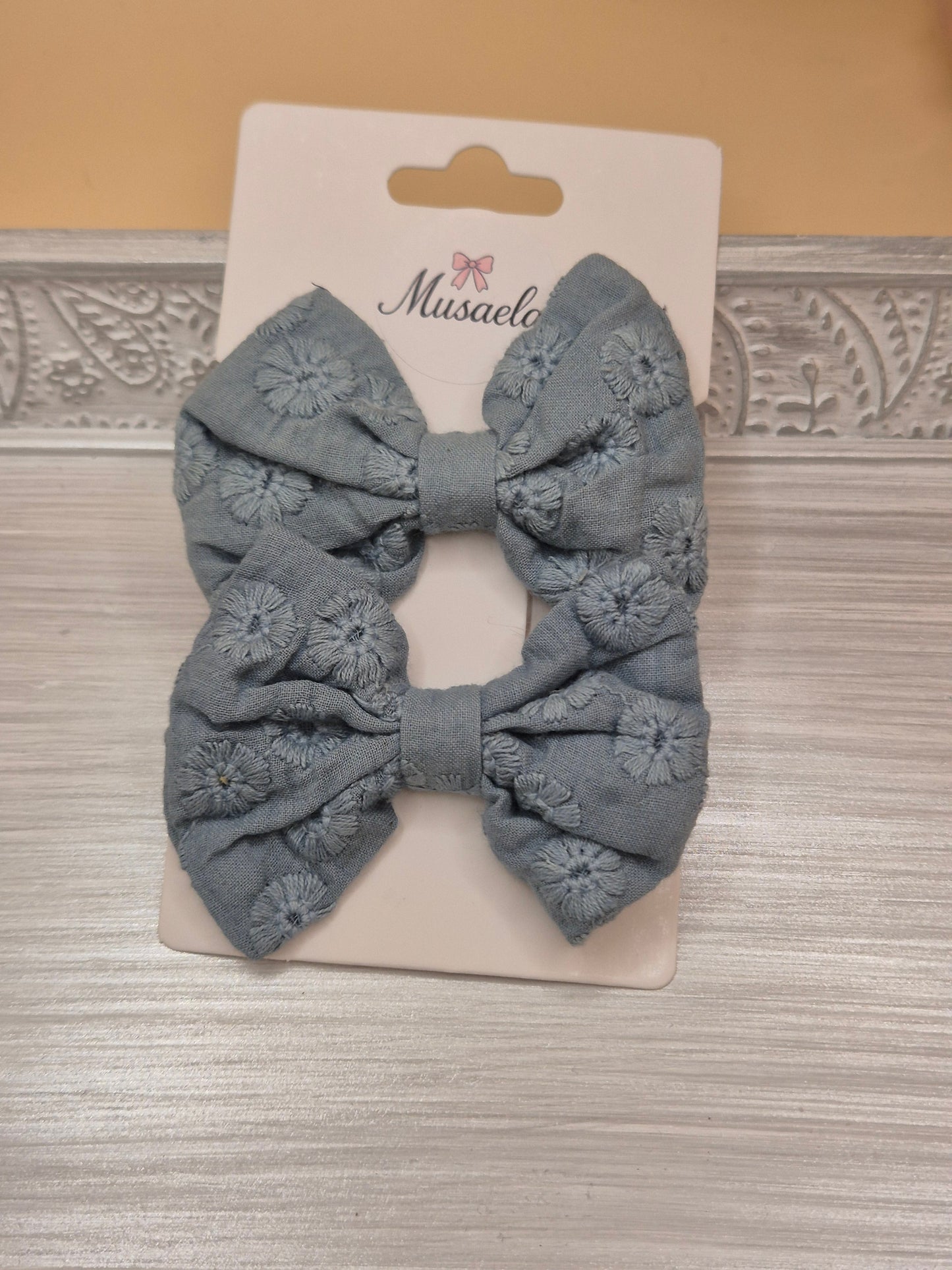 Schleife mit Spitze Mustern verschiedenen Farben