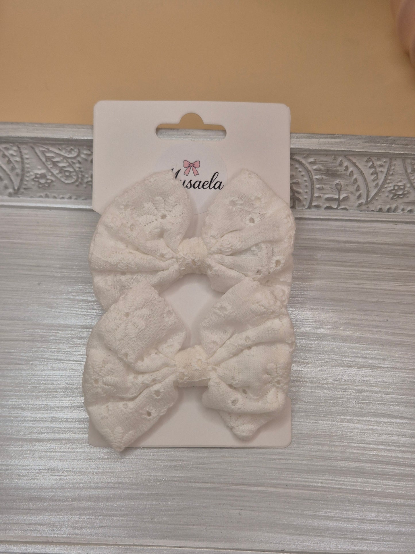 Schleife mit Spitze Mustern verschiedenen Farben