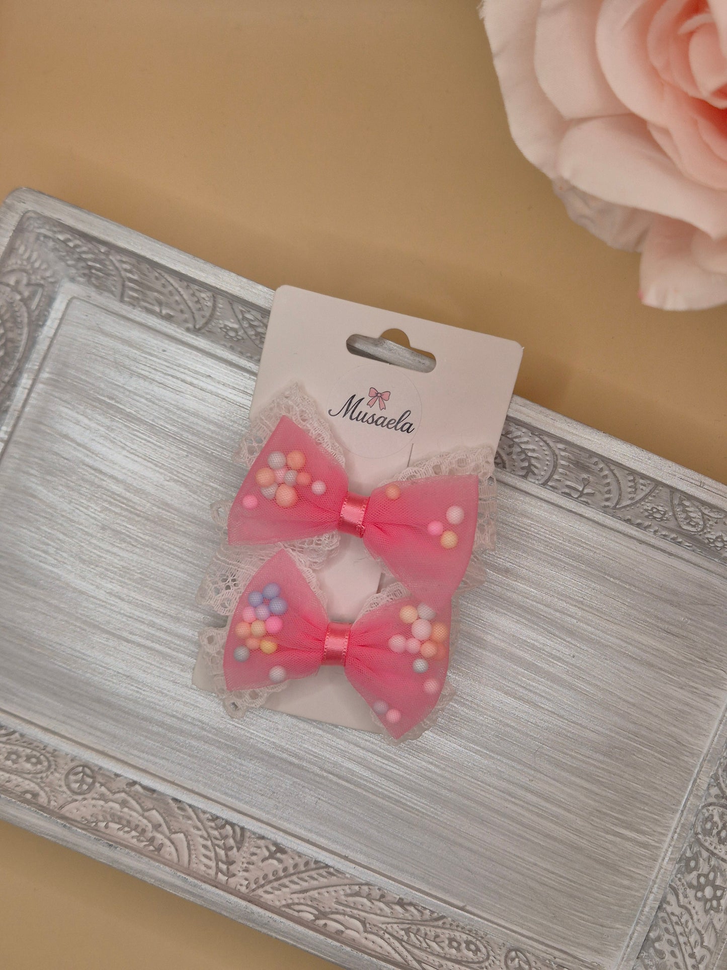 2er Set Haarspangen mit Schleife, Spitze und bunten Kügelchen