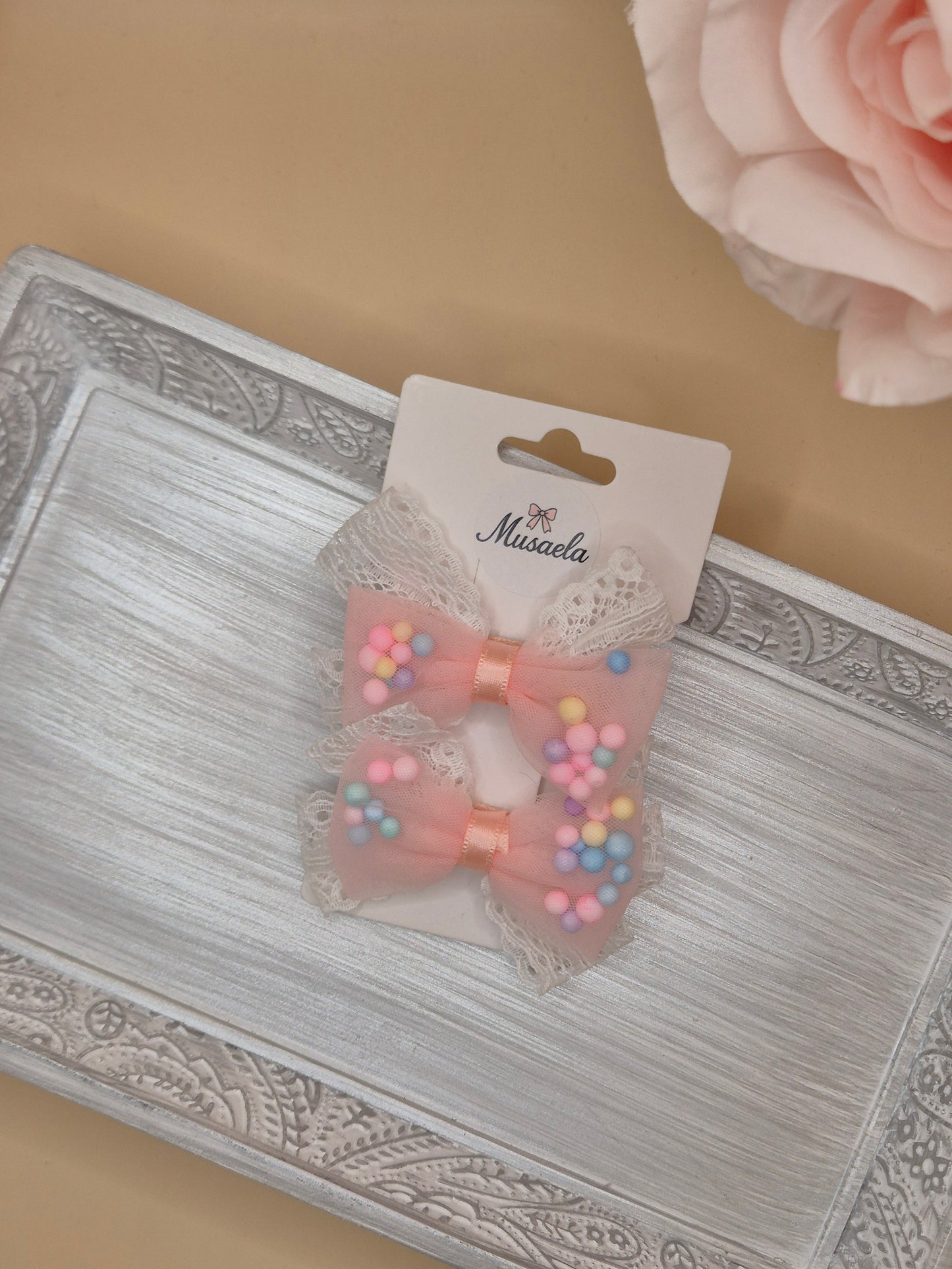 2er Set Haarspangen mit Schleife, Spitze und bunten Kügelchen